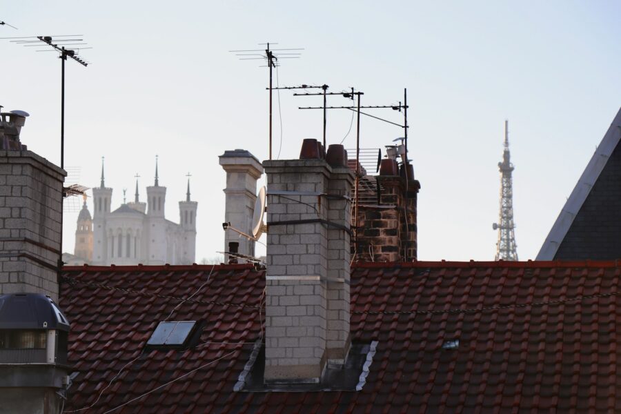 Antenna tower city