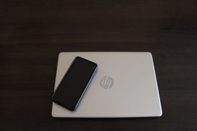 Cloud storage smartphone