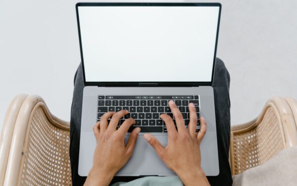Everyday prompts: a simple guide to getting better answers from AI chatbots