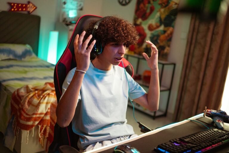 Teenager gaming headset