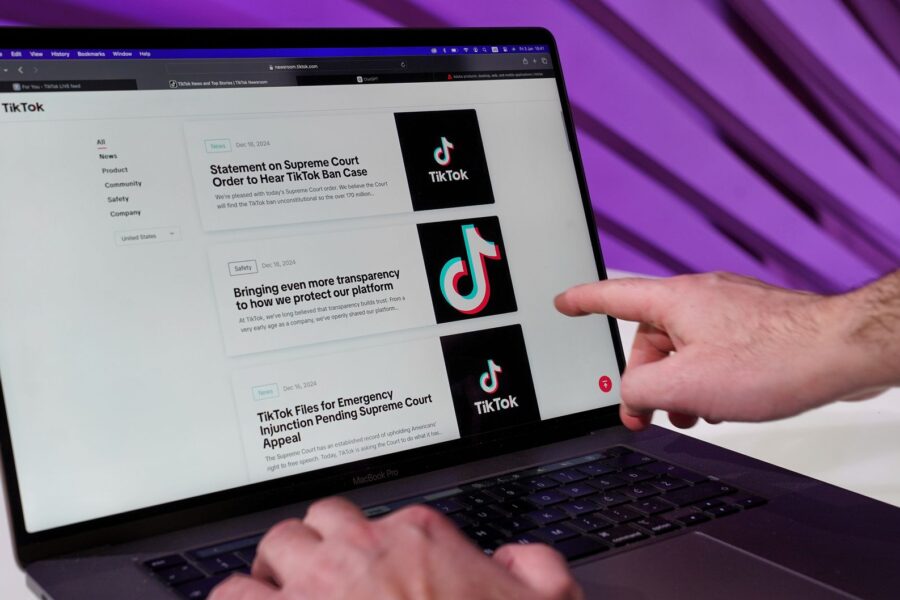 Laptop screen browser