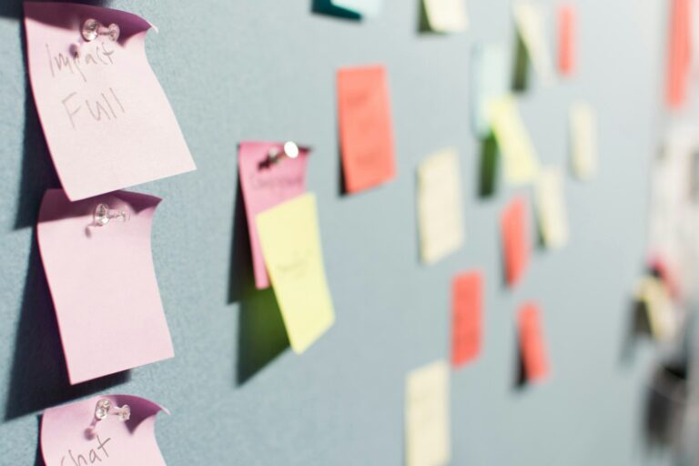 Online brainstorming sticky