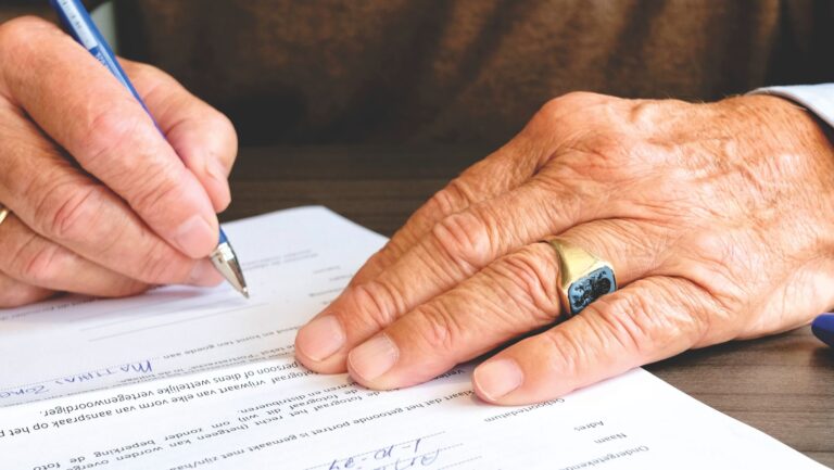 Person signing pdf