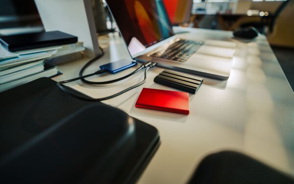 Practical ways freelancers can use backup software without turning it into a headache