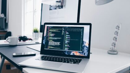 Simple AI summarization: how to read more in less time without missing the point