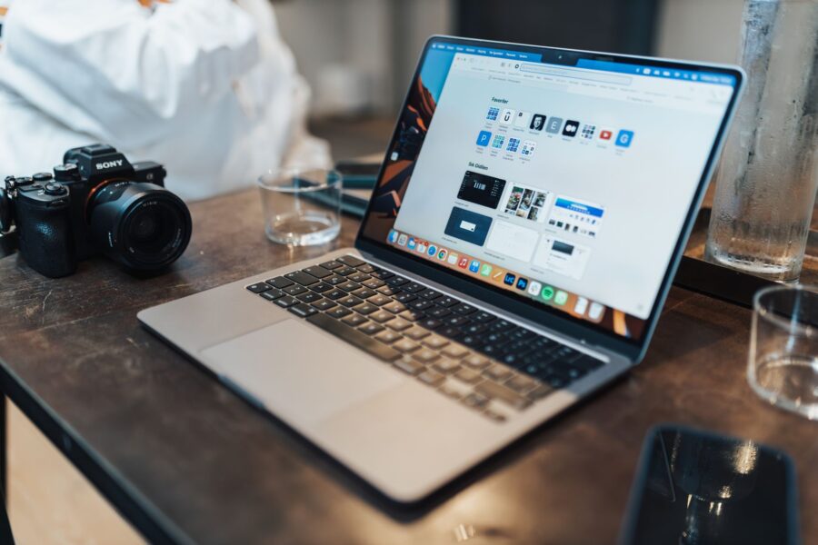Laptop screen browser
