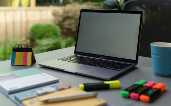 A simple creator pipeline: manage ideas, drafts and posts without digital chaos