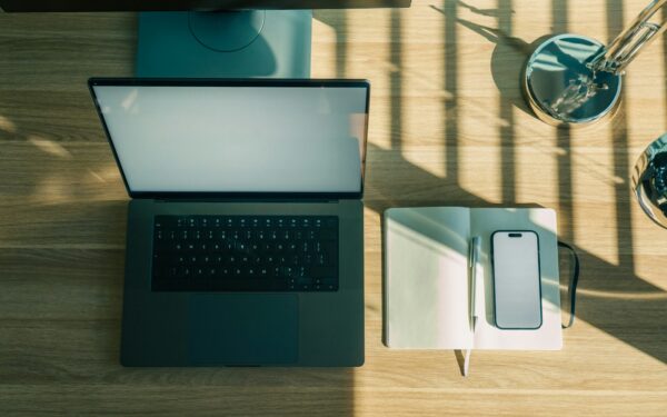 A simple daily log in your task app: a calm way to track your real work