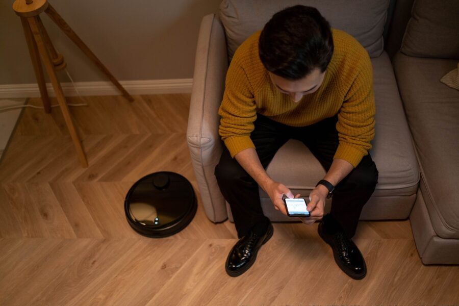Robot vacuum cleaner