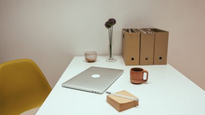 A simple “inbox lane” for your files: keep your downloads and screenshots under control
