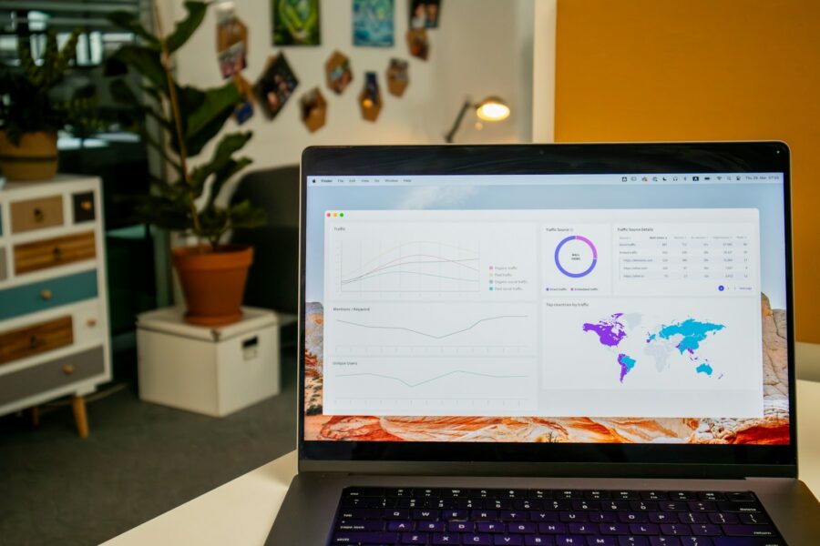 Laptop screen seo