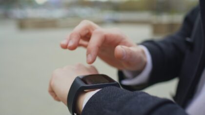 How fitness trackers and smartwatches affect your health without turning life into a spreadsheet