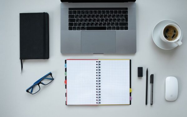 How to build a simple weekly review that keeps your digital life under control