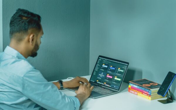 How to use a simple “digital work lanes” system to focus your remote workday