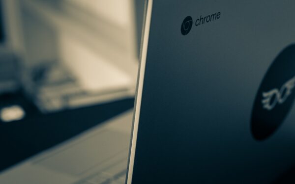 How to use Chrome reading extensions to stay focused on long articles and research