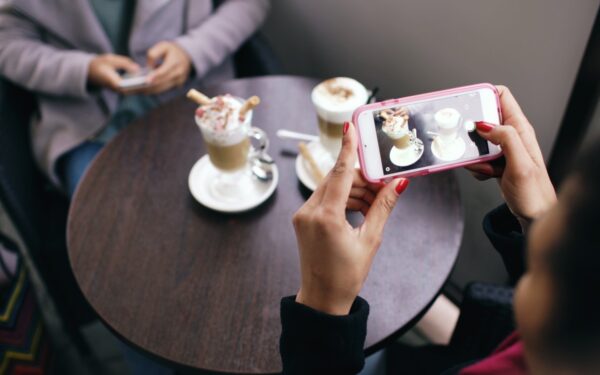 How to use offline translation apps so you can communicate confidently without mobile data
