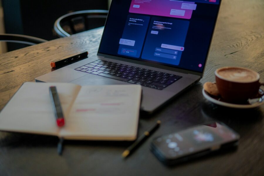 Laptop calendar app
