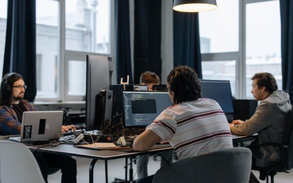How to use shared inbox tools to fix messy team email without losing control