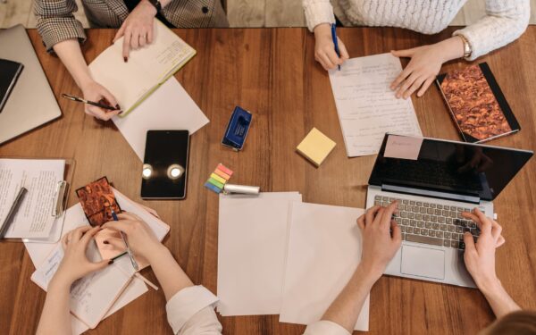 How to use shared to-do apps to keep small teams aligned without heavy project management software