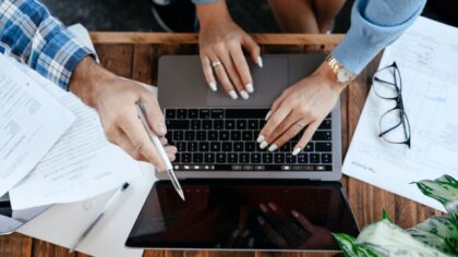 Simple guide to collaboration links: share documents and projects online without chaos