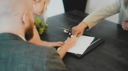 Simple guide to digital signatures: sign documents online safely and faster