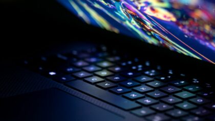 Simple guide to downloads: get files from the web without the confusion