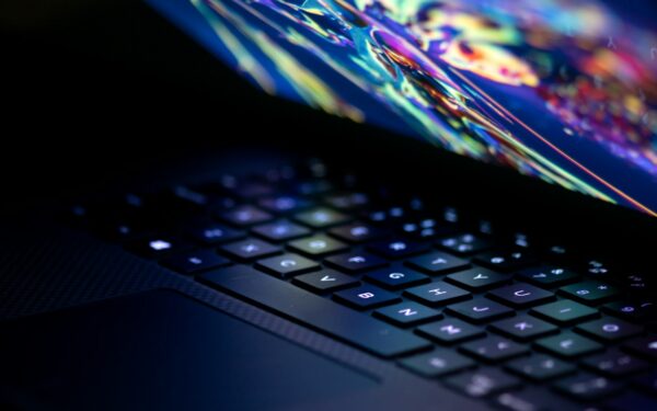 Simple guide to downloads: get files from the web without the confusion