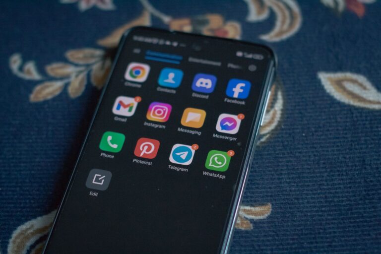 Group chat smartphone