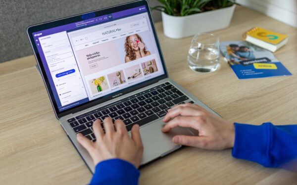 Simple guide to online converters: change photos, videos and more without confusing tools
