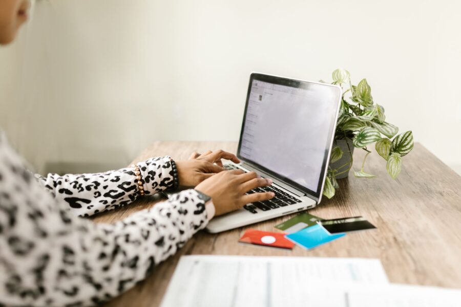Laptop table online