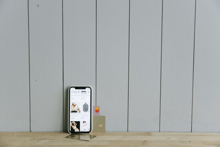 Credit card smartphone