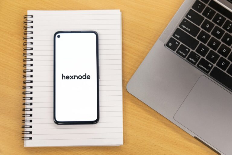Notebook lock smartphone