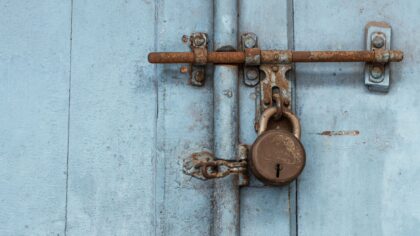 Simple guide to URLs: how web addresses work and how to read them safely