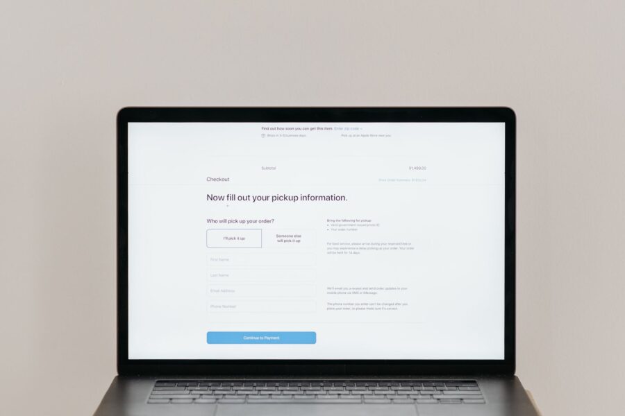 Laptop screen login