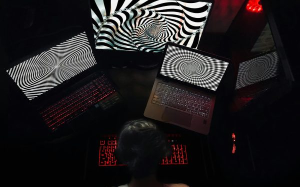 How scammers use fake delivery notifications to steal your data